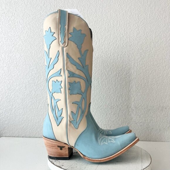 Stylish Cream and Blue Heeled Boots - Picture 2 of 12